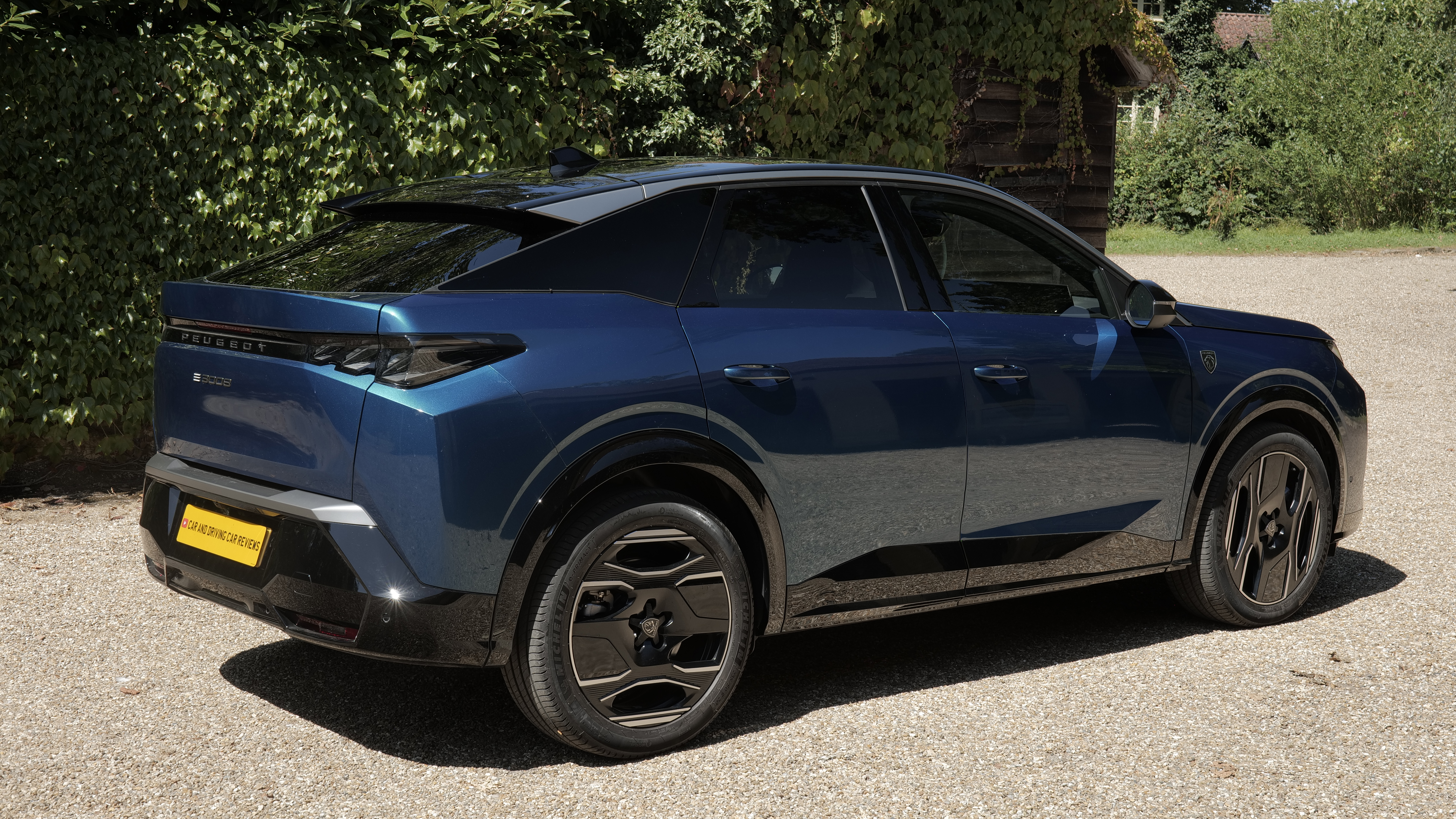 PEUGEOT E-3008 ELECTRIC ESTATE 157kW GT 73kWh 5dr Auto